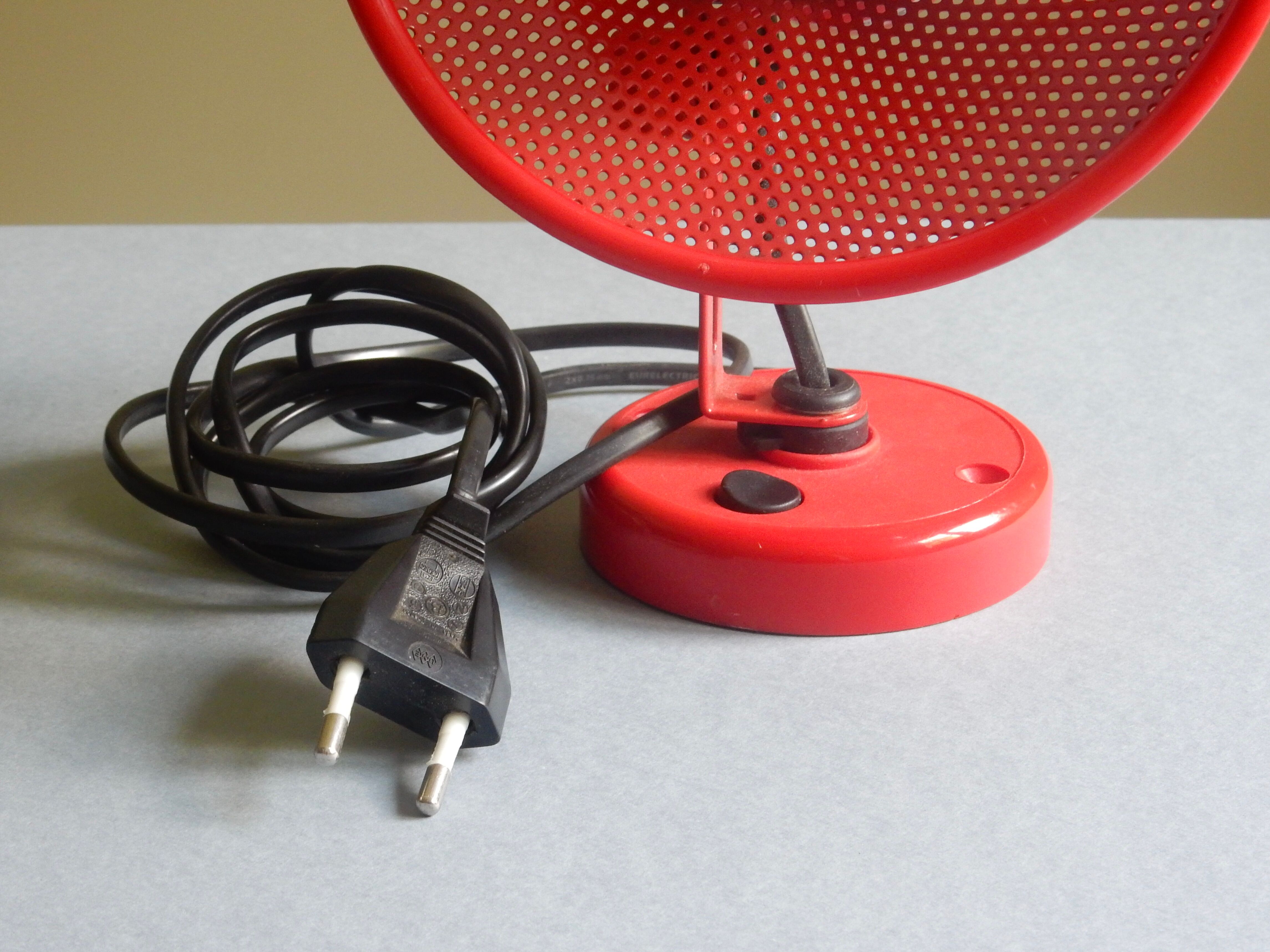 Red wall lamp from the 80