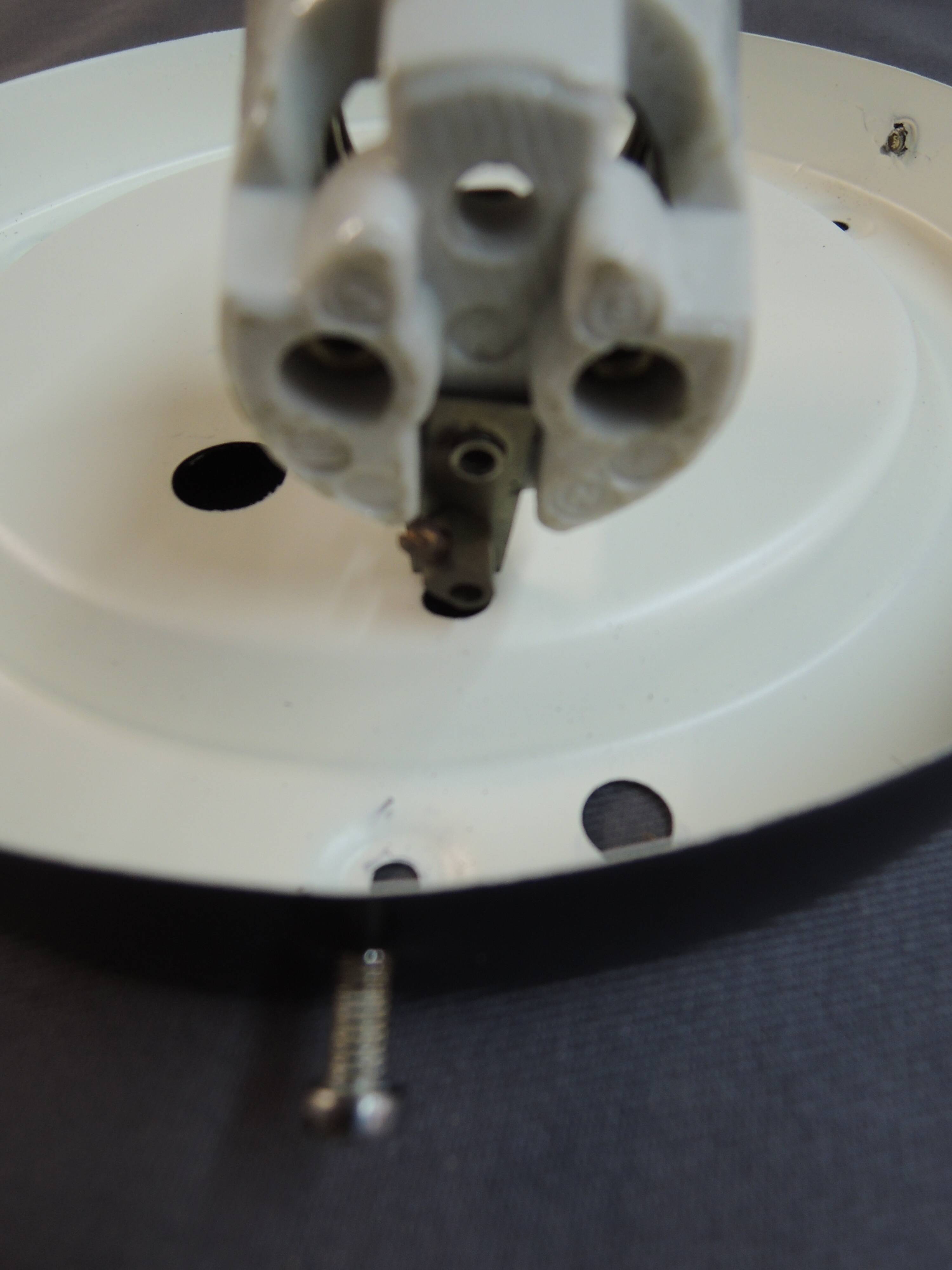 "Dome" ceiling light in moulded glass
