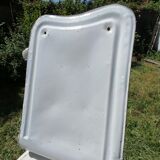 Enamelled sheet metal utensil holder