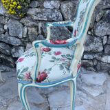 Paire de fauteuils Cabriolets en bois peint de style Louis XV époque XIXeme siècle