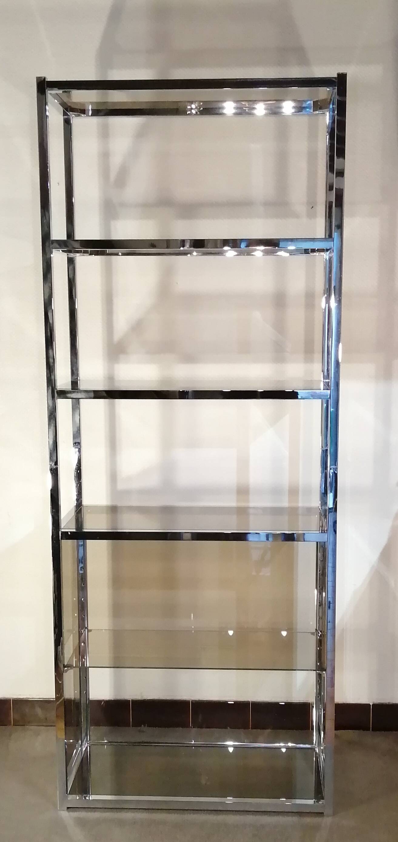 Designer shelf in chrome metal and smoked glass vintage 1970