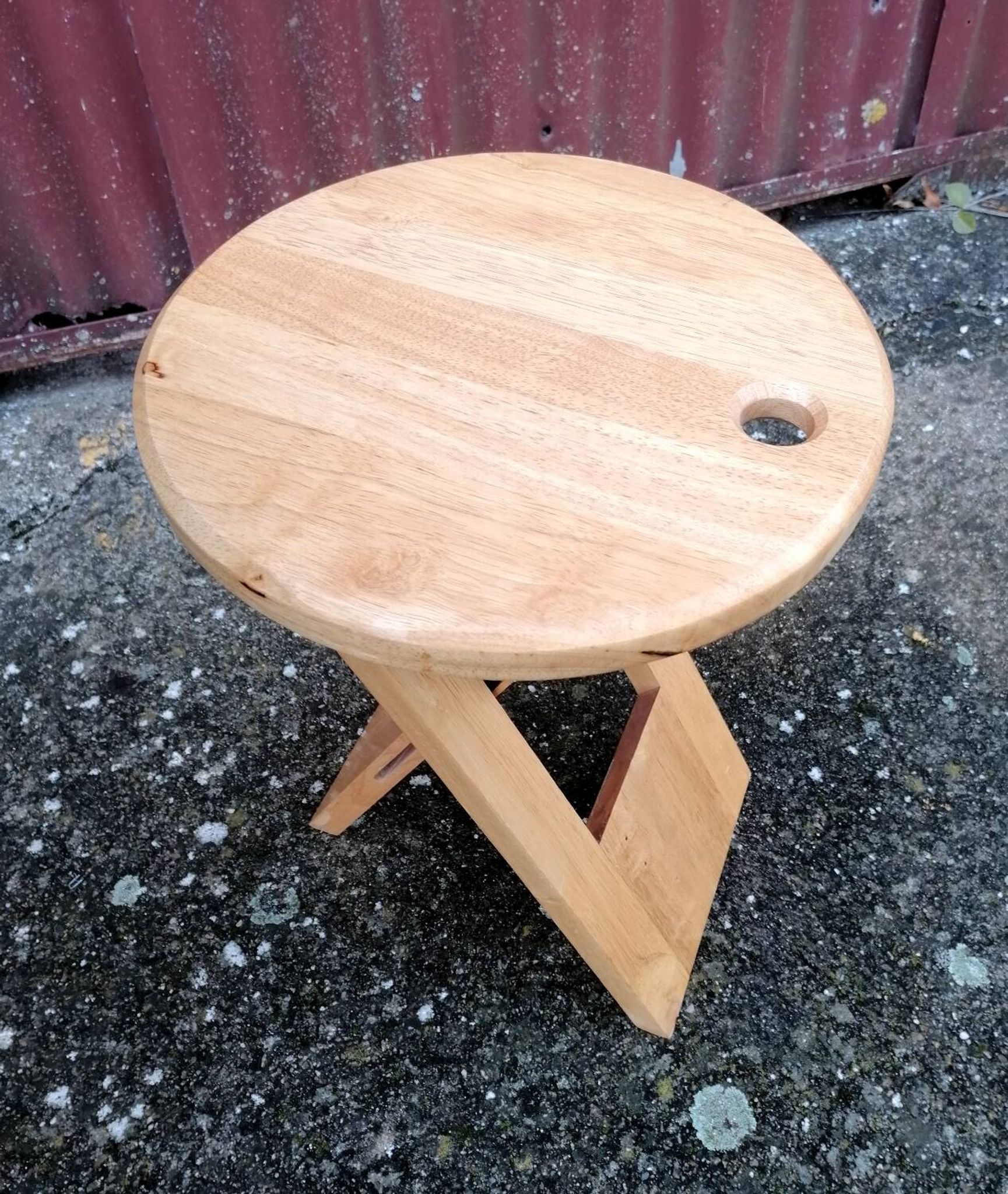 Lot table and folding stools Suzy by Adrian Reed.