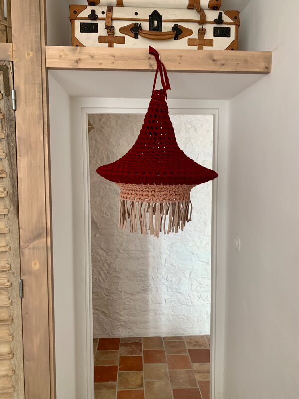 Luminaire suspension