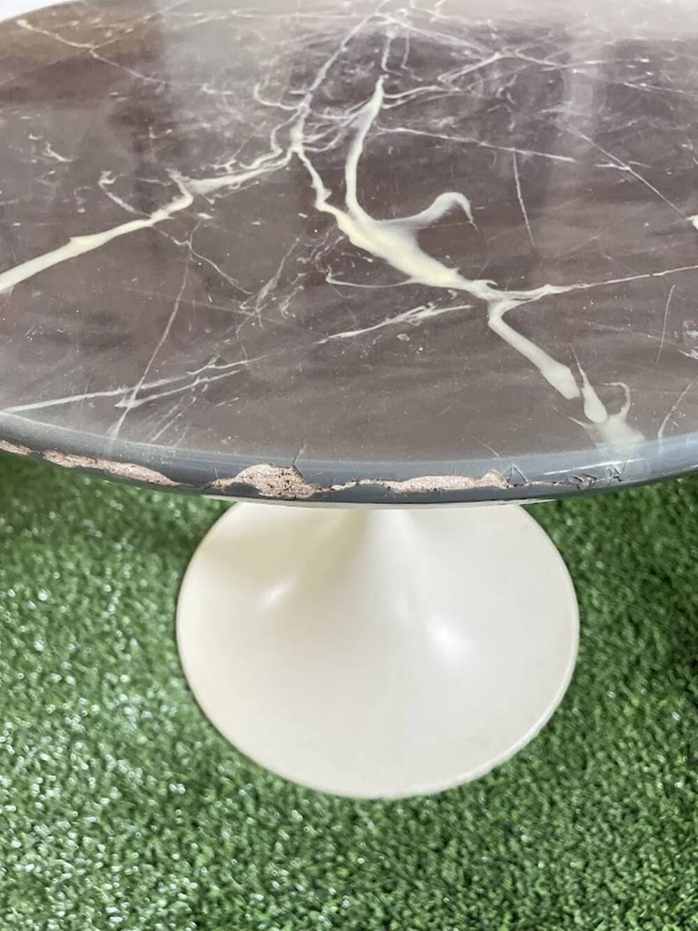 Rare "Tulip" style side table Ilse mid-century furniture