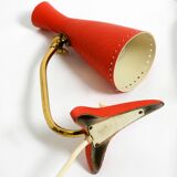 Paire de lampes de table Diabolo en forme de patte de corbeau rouges de style Mid Century Modern de Cosack.