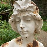 Old garden bust in cast iron troubadour early twentieth century