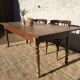 Table en bois pieds tournés