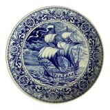 Delft plate sailboat motif