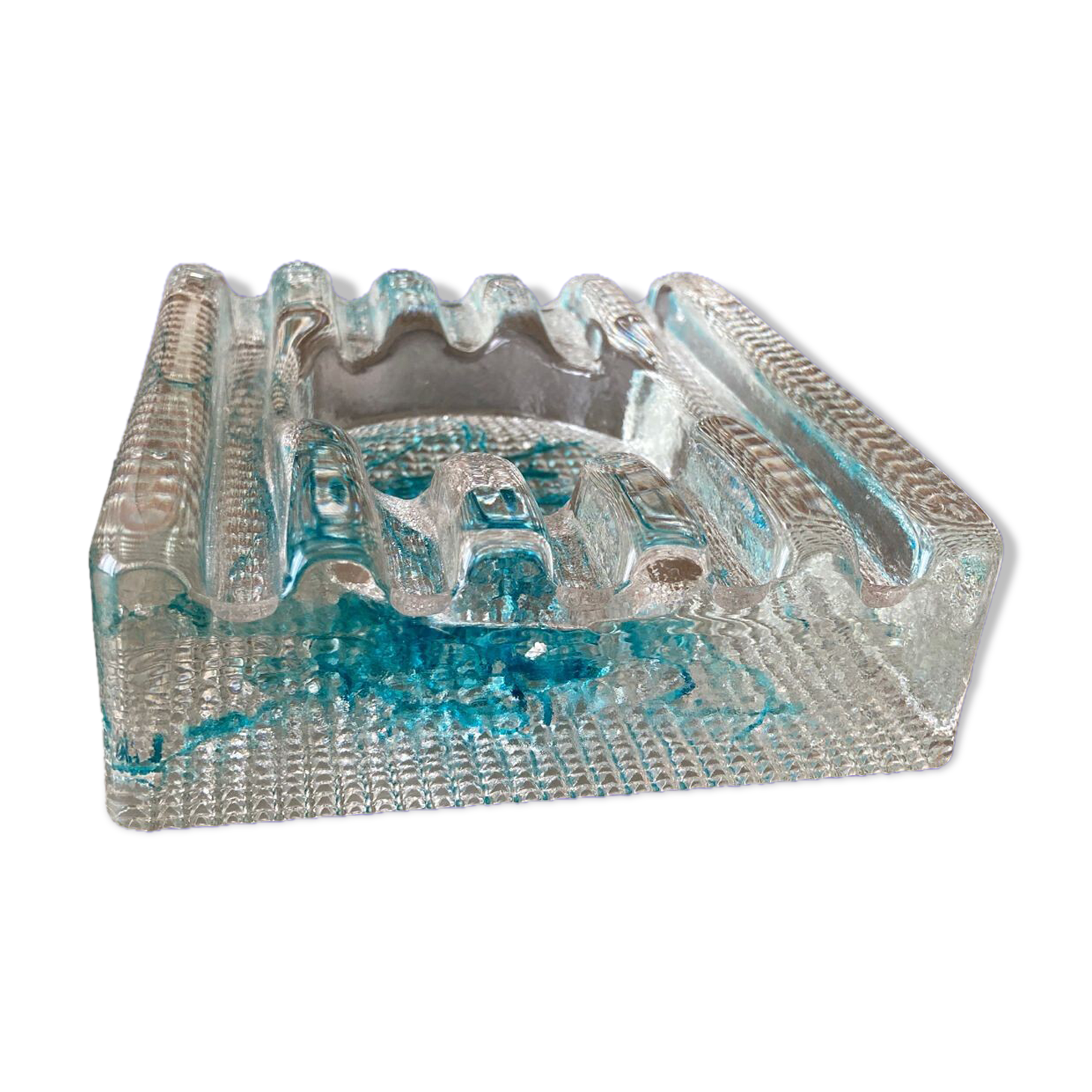 Empty pocket or large glass ashtray