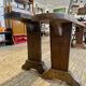 Lot de deux bancs de ferme