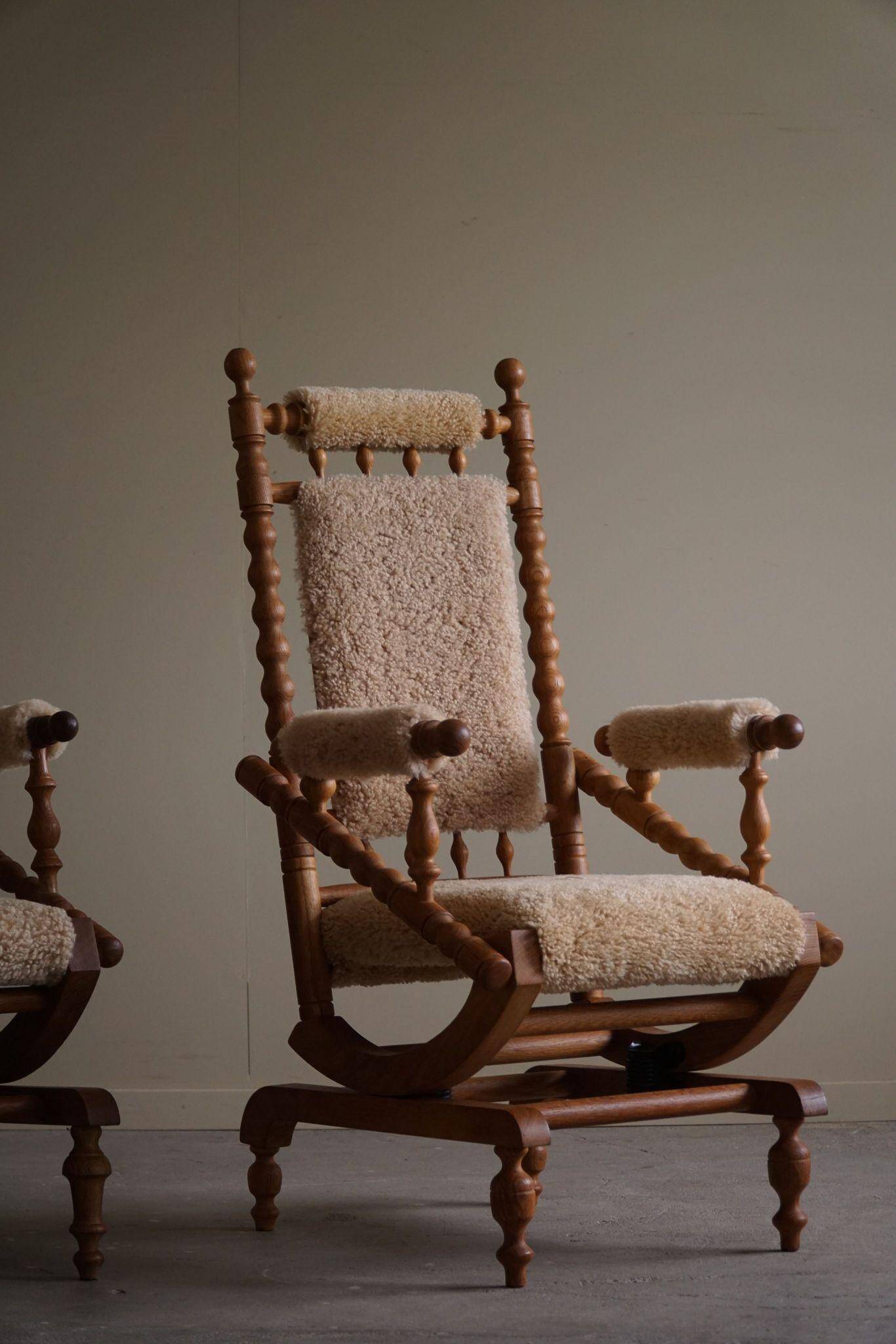 Pair of sculptural Danish modern rocking chairs in lambswool and oak, brutalist, 1950.