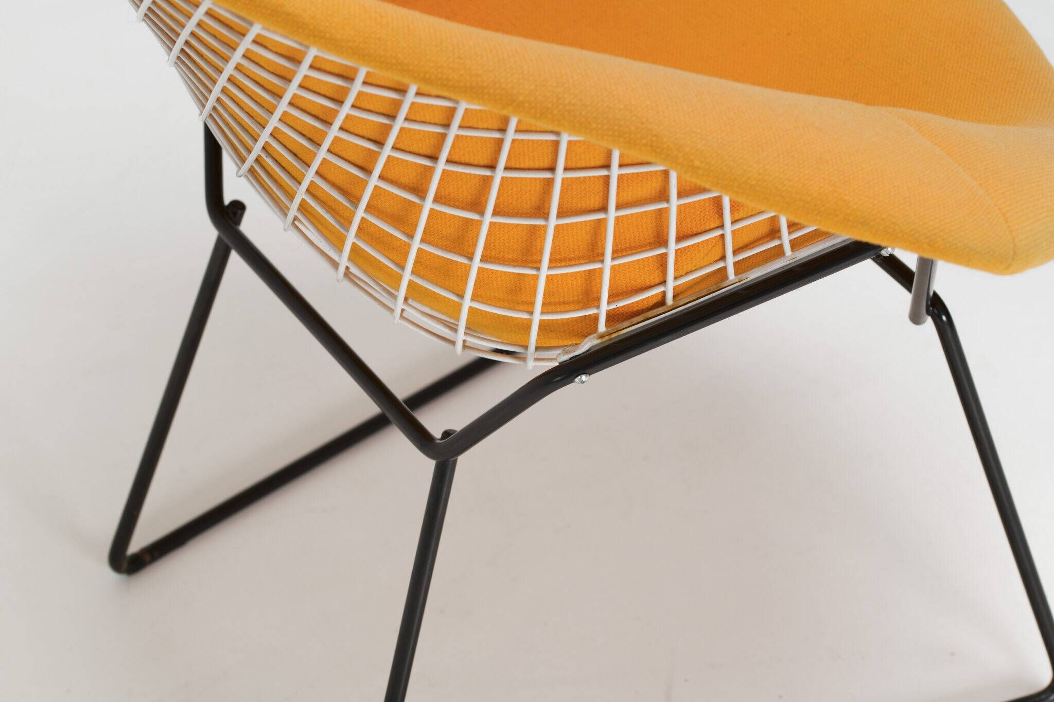 Diamond Chair – Yellow Upholstery - Harry Bertoia