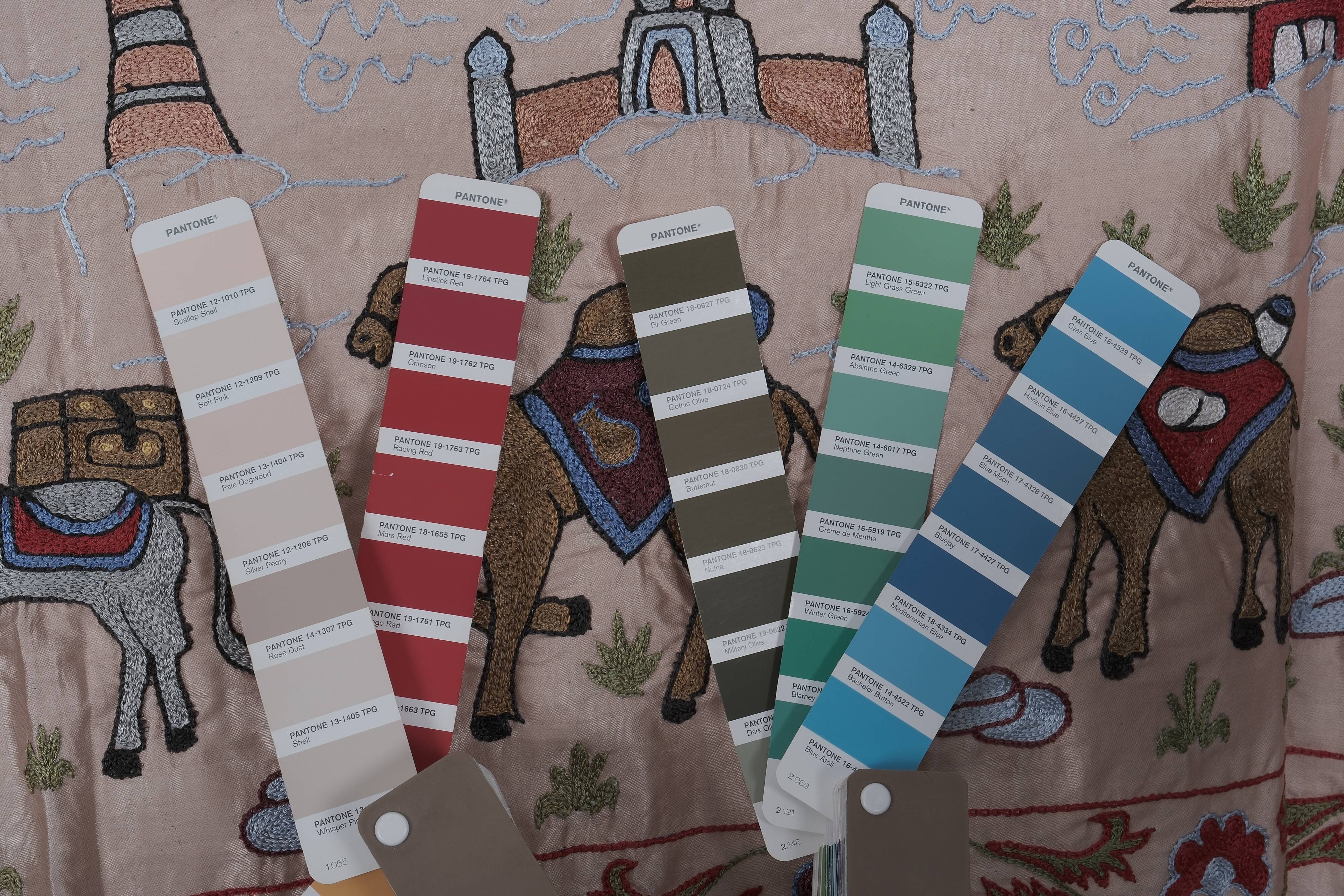 Hand knotted rug, vintage turkish rug 52x190 cm