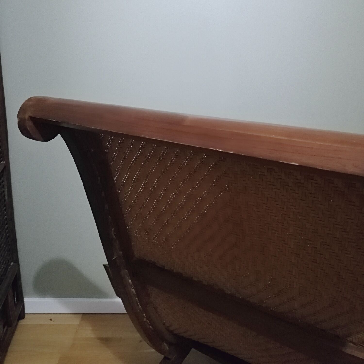 Deux fauteuils coloniaux planteurs