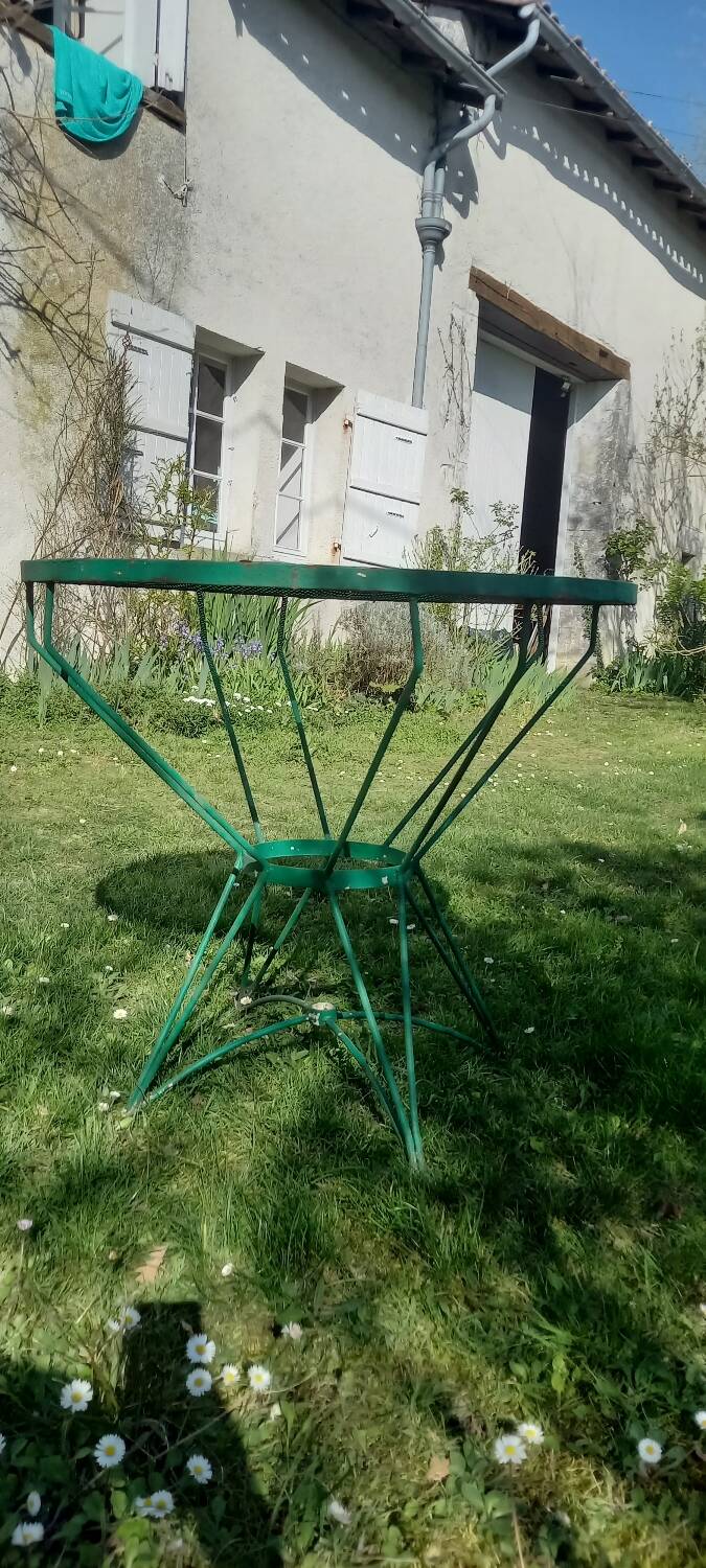 Garden iron table