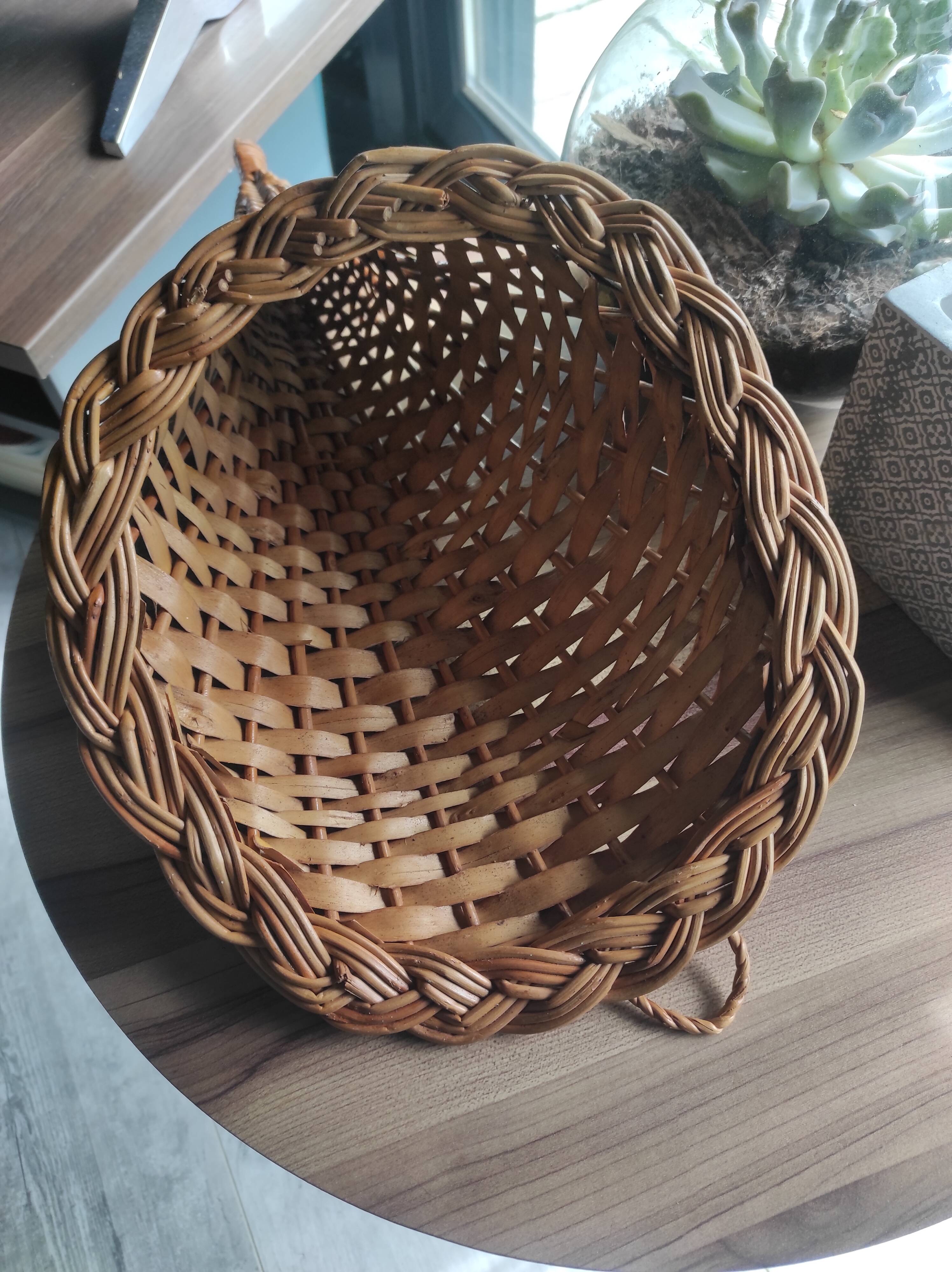 Large vintage woven wicker basket, cornucopia shape, to hang