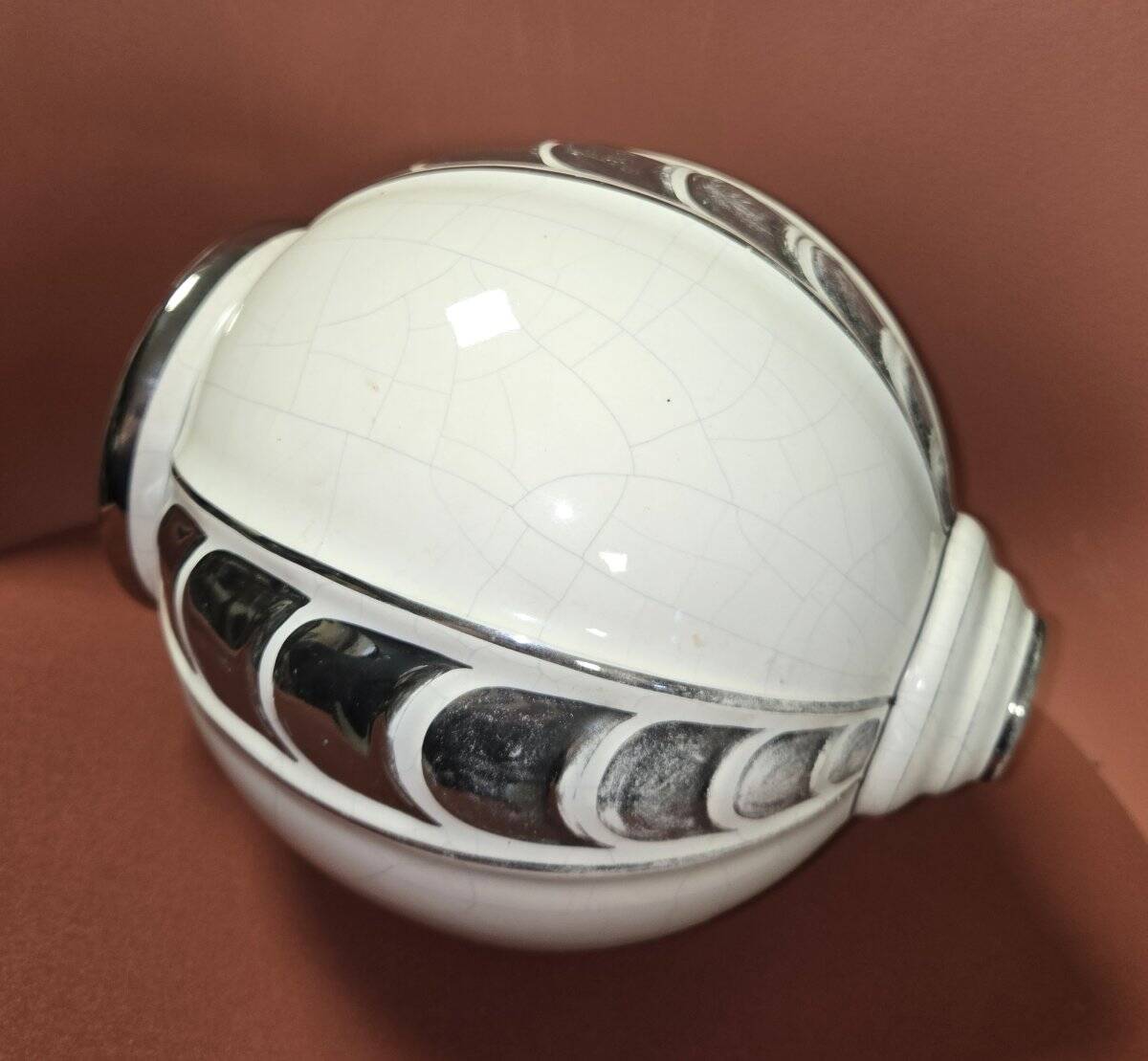 Important cracked ceramic boule vase from the Art Deco period.