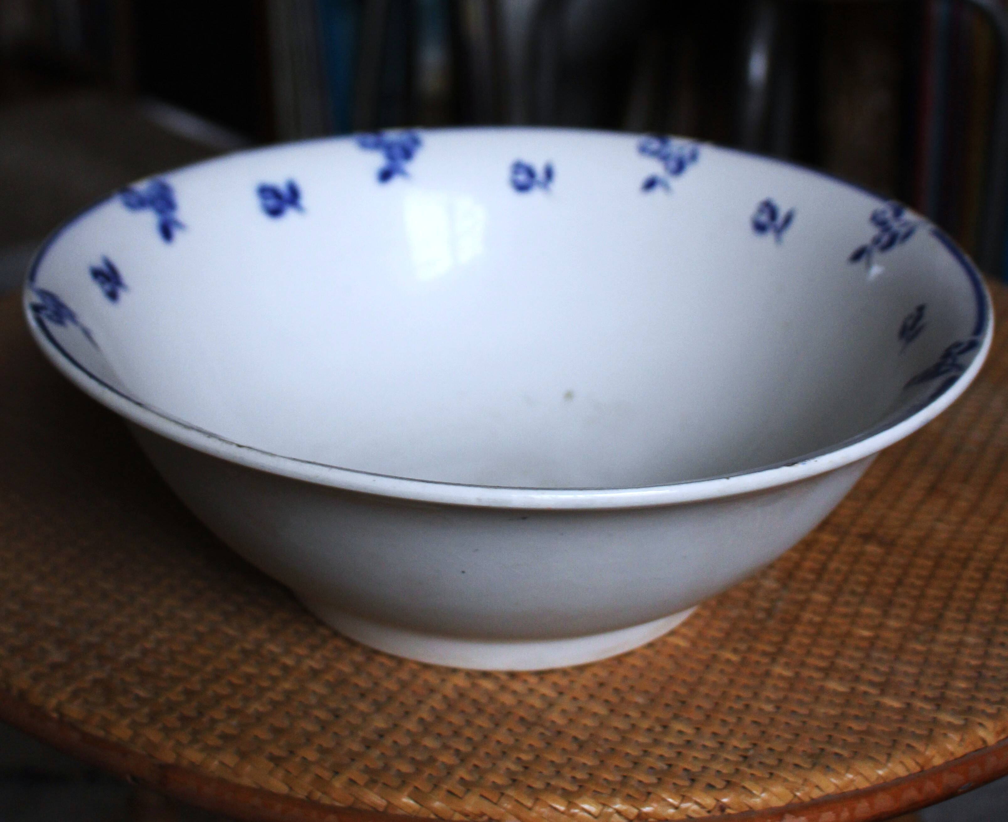 Blue salad bowl Digoin Art Deco Flowers