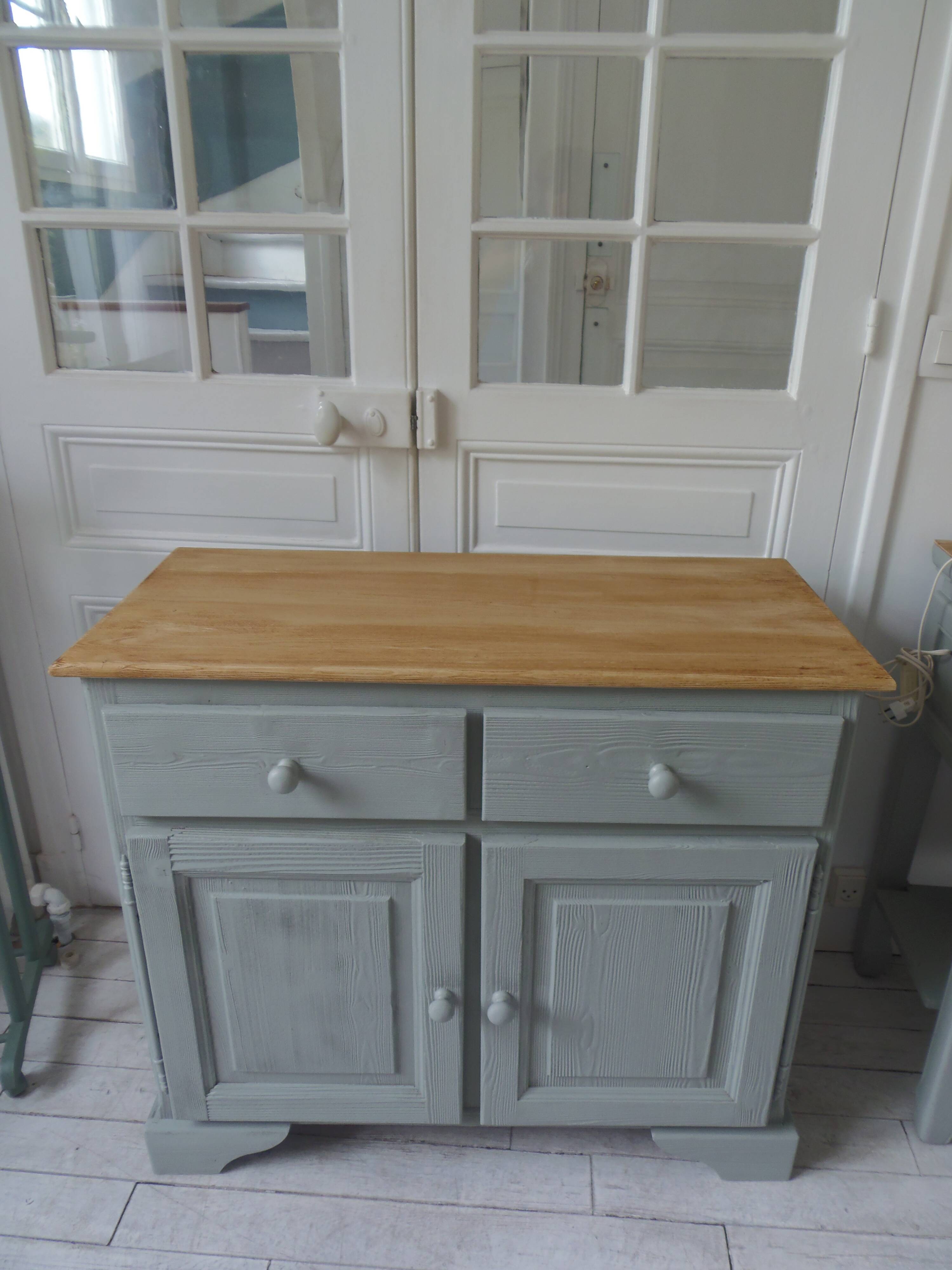 Compact sideboard with 2 drawers, 2 doors re-enchanted in grey-green.