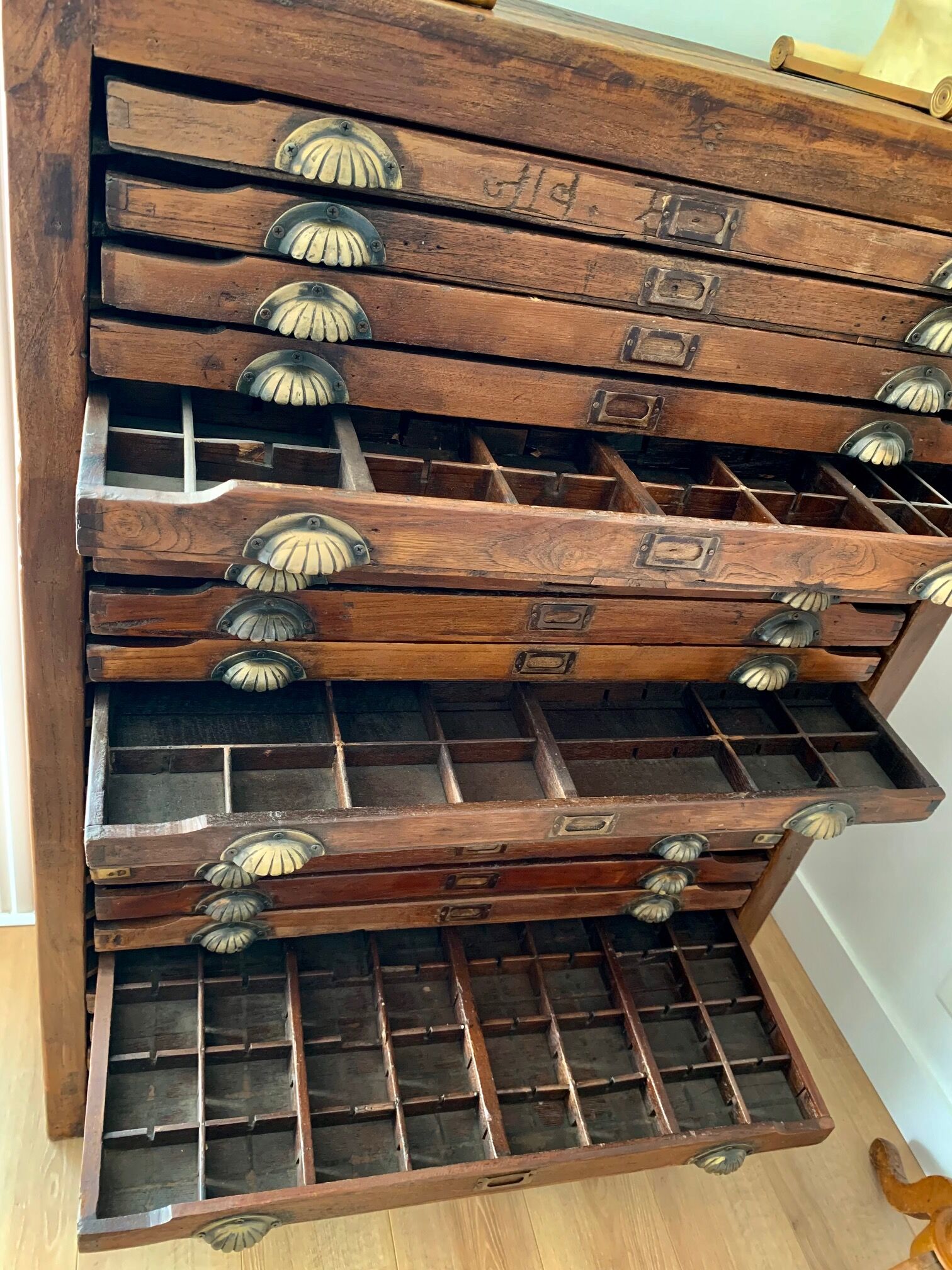 Printing furniture
