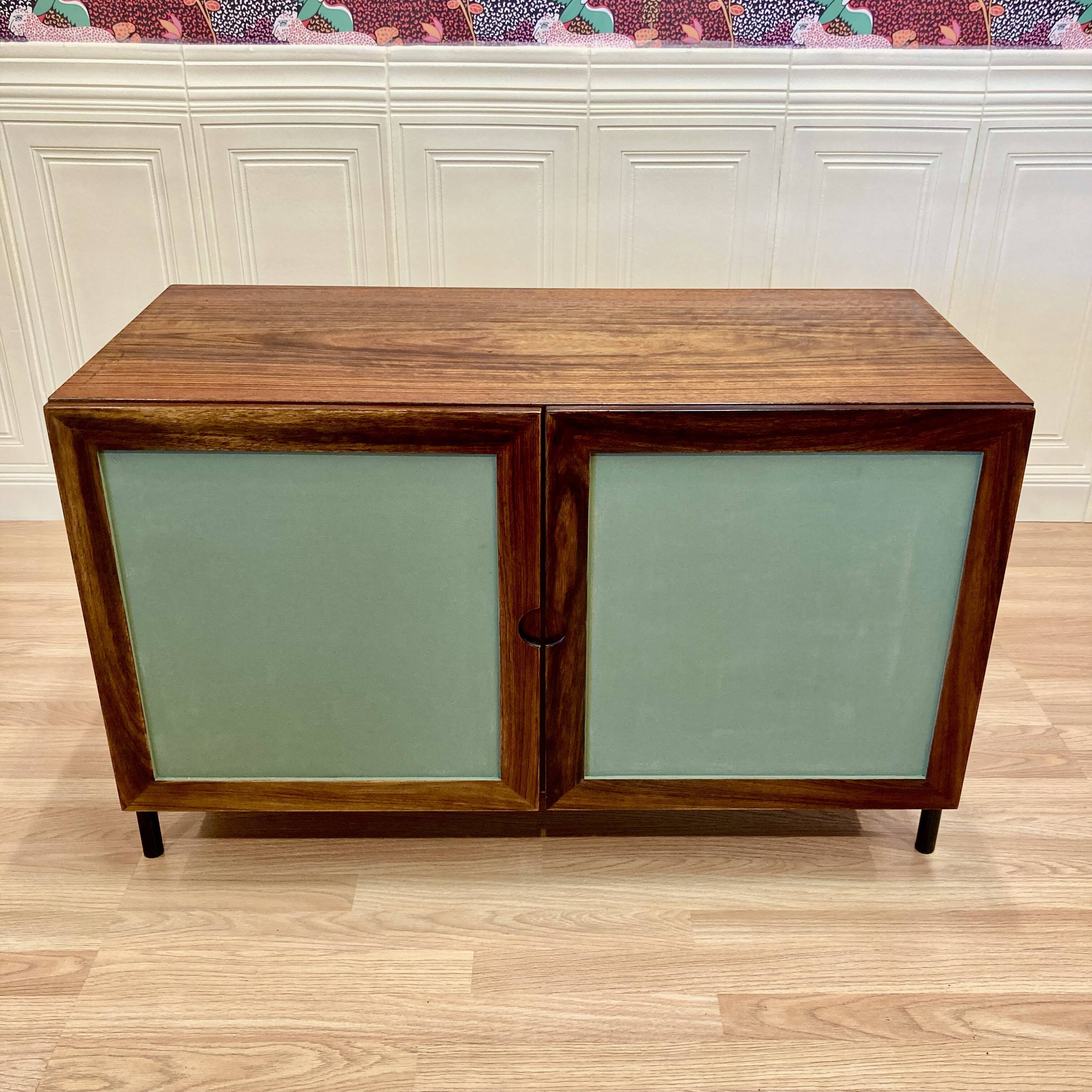 Commode palissandre et métal design 1950.