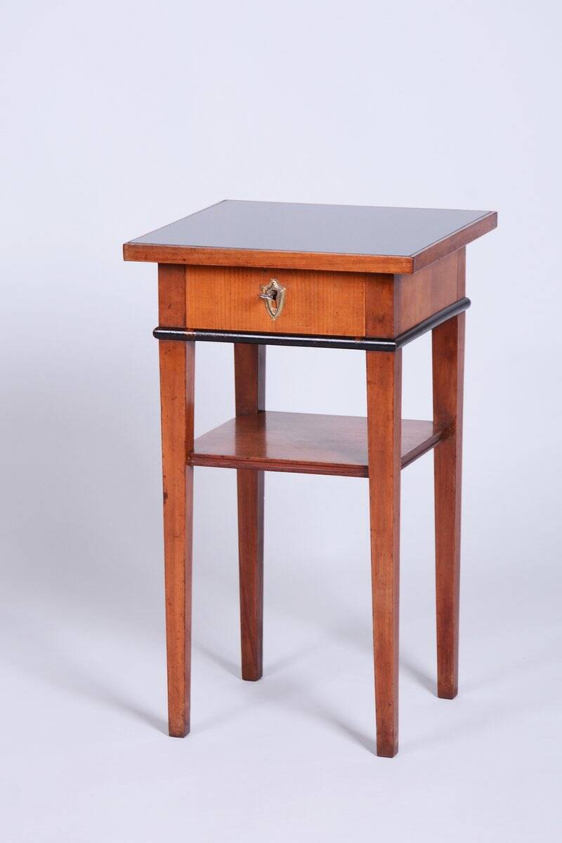Small Biedermeier Side Table in Cherry, 1840s