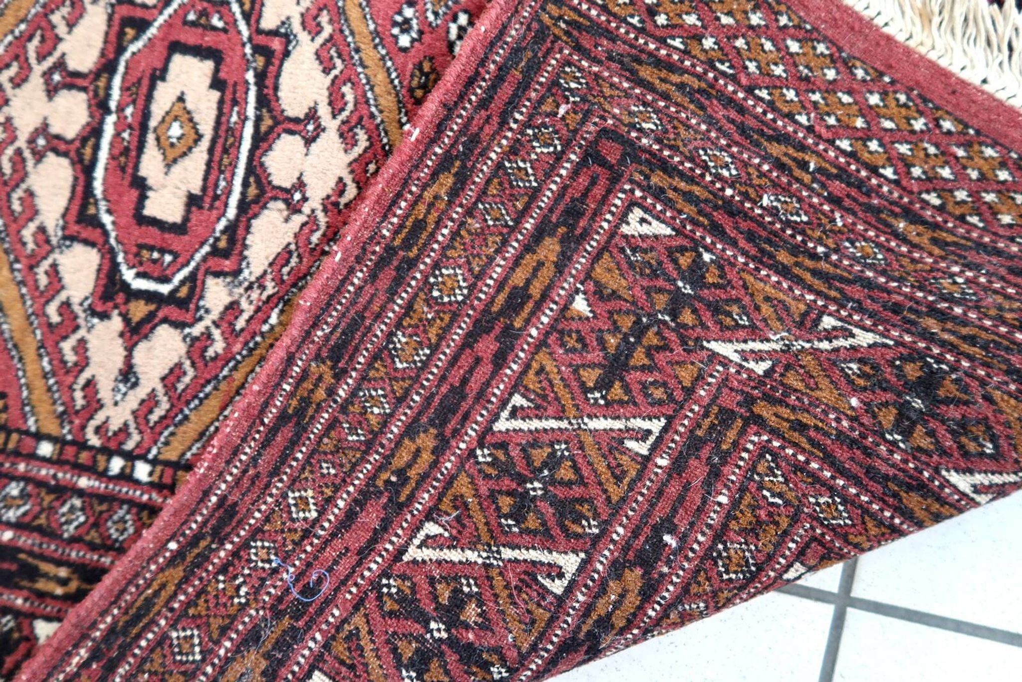 Tapis vintage afghan Ersari fait main en laine – 123 x 183 cm
