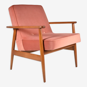 Pink velvet armchair, designer M. Zielinski, 1960s, Poland