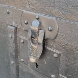 Old trunk lavolaille Paris