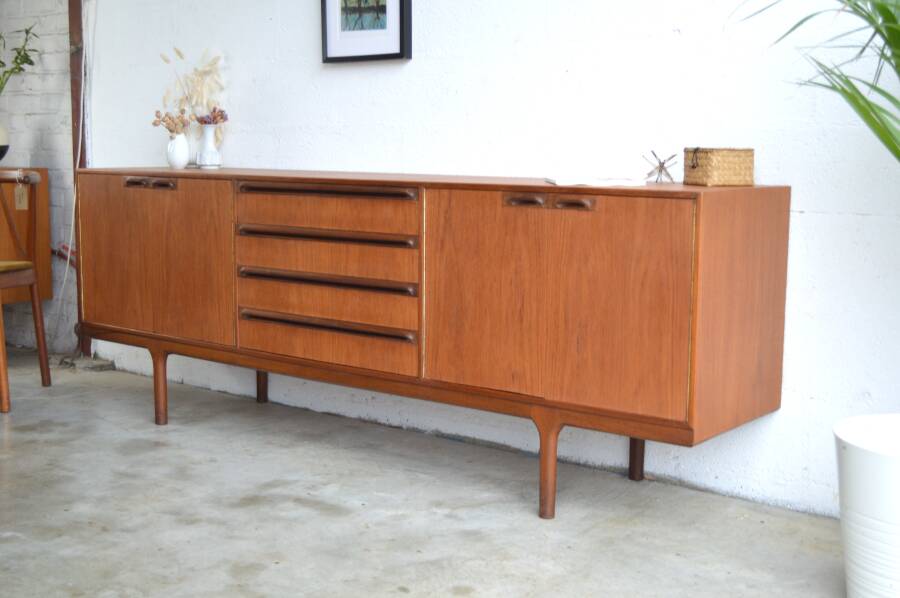 Sideboard by McIntosh – four doors * 213 cm