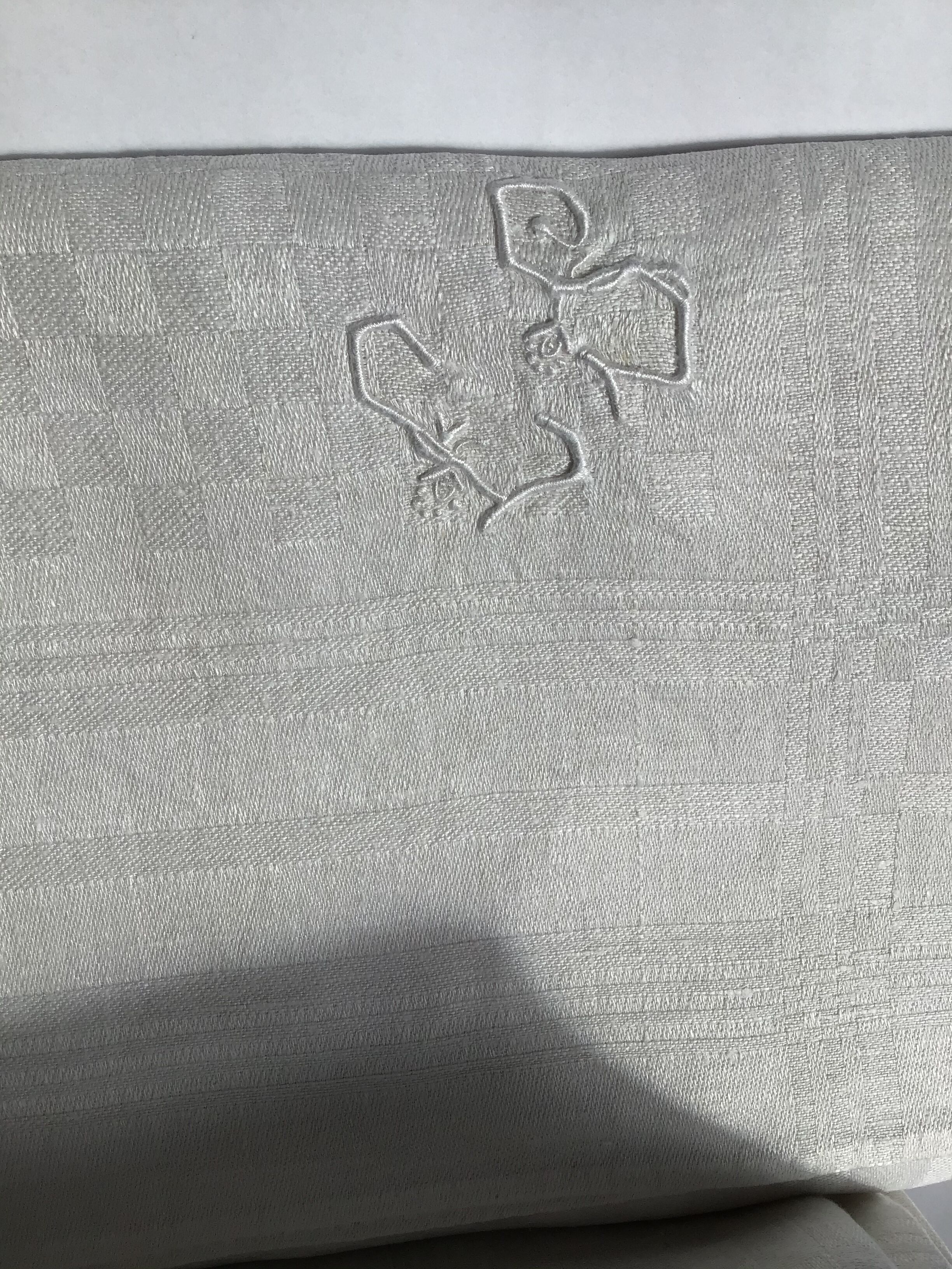 9 towels LS or ES damask tiles stripes