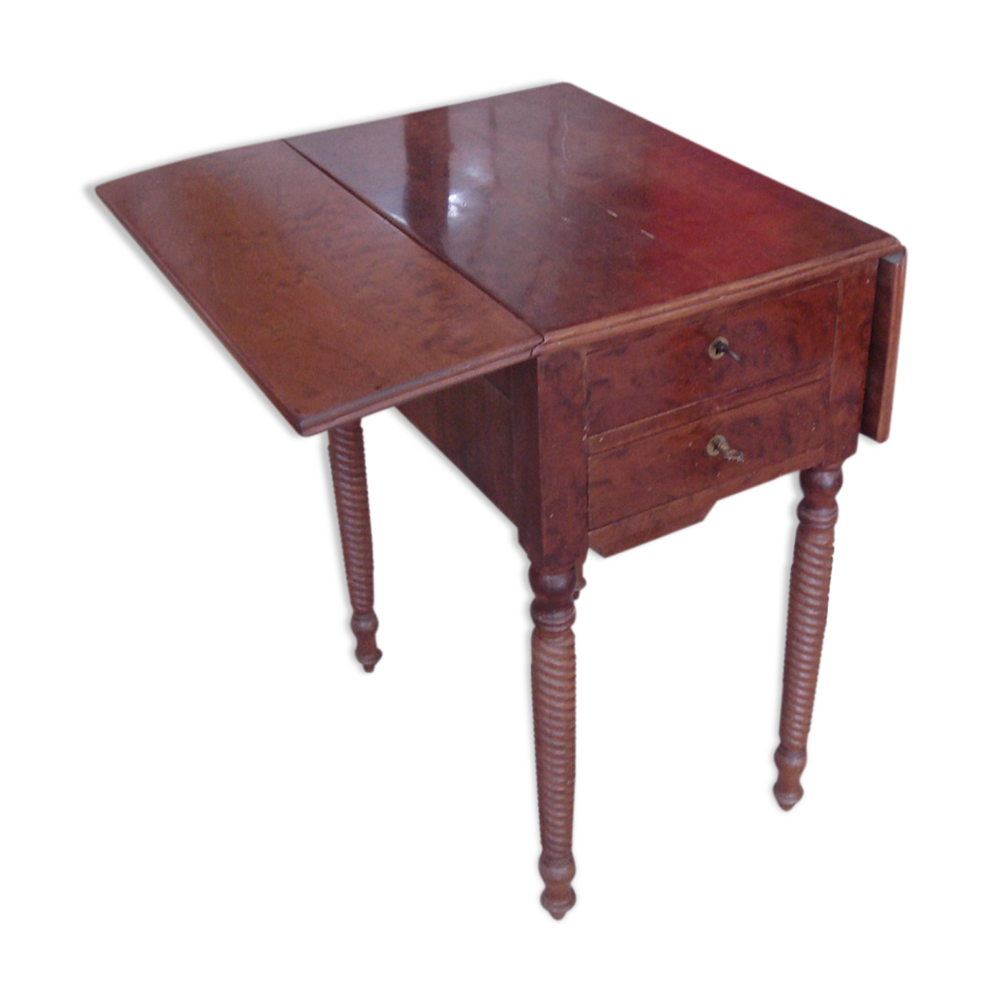 Table à volets en placage de noyer