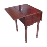 Side table in walnut veneer
