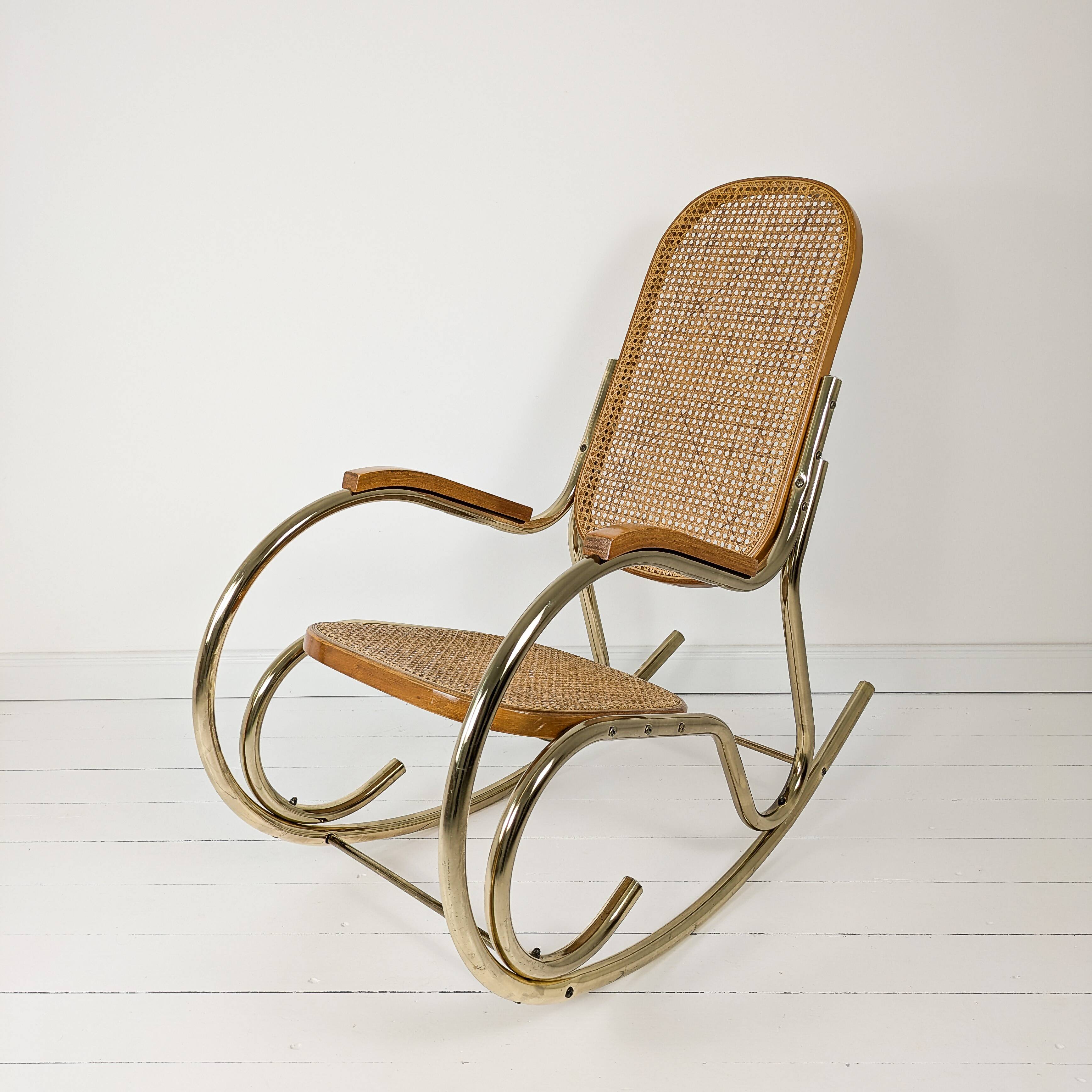 Rocking chair vintage métal et cannage, style Thonet moderniste, années 60