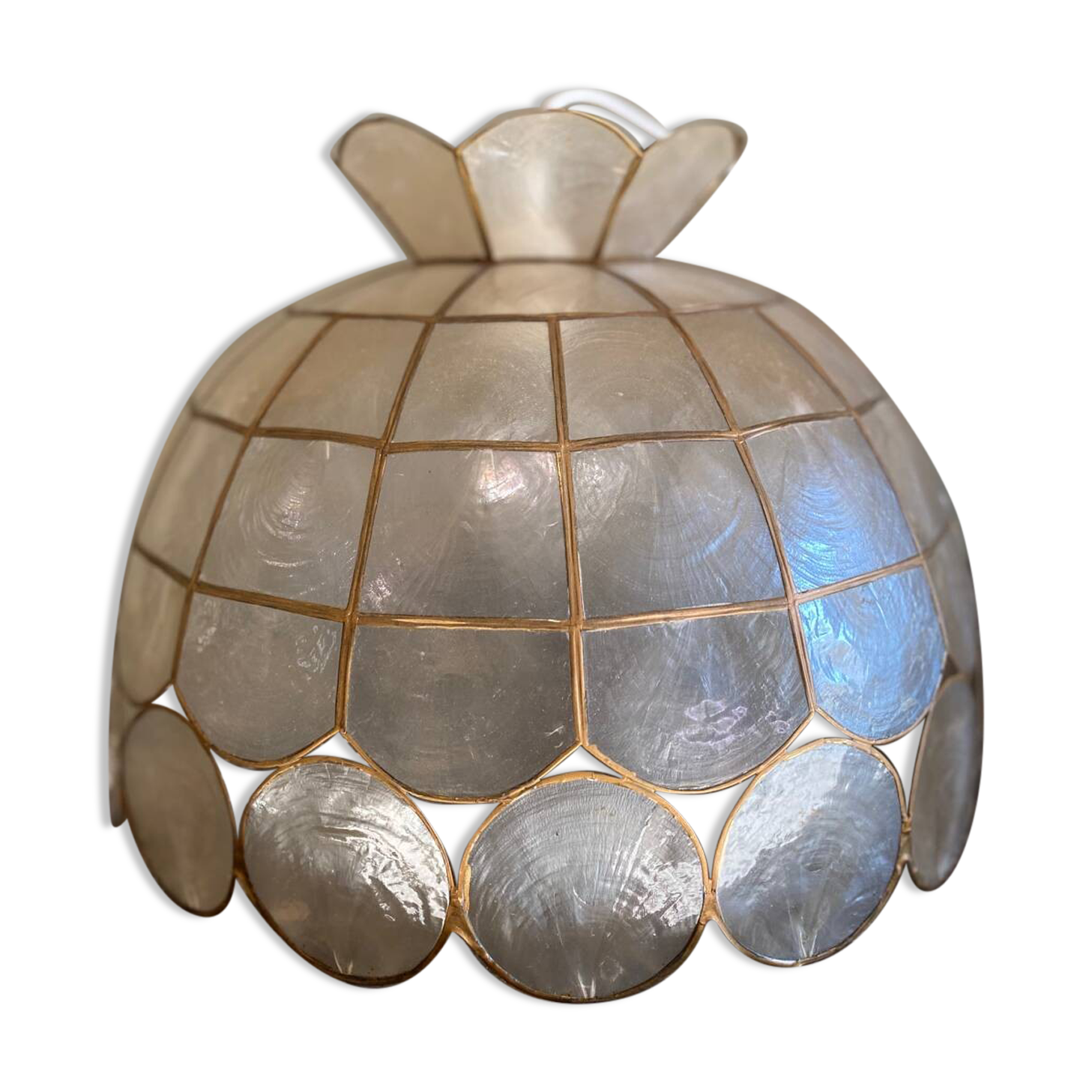 Vintage mother-of-pearl pendant light