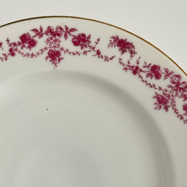 Présentoir à gâteau   EPIAG   rubans/nœuds et guirlandes rose/violet