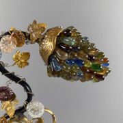 Lampe en bronze et verre polychrome, XXe Siècle