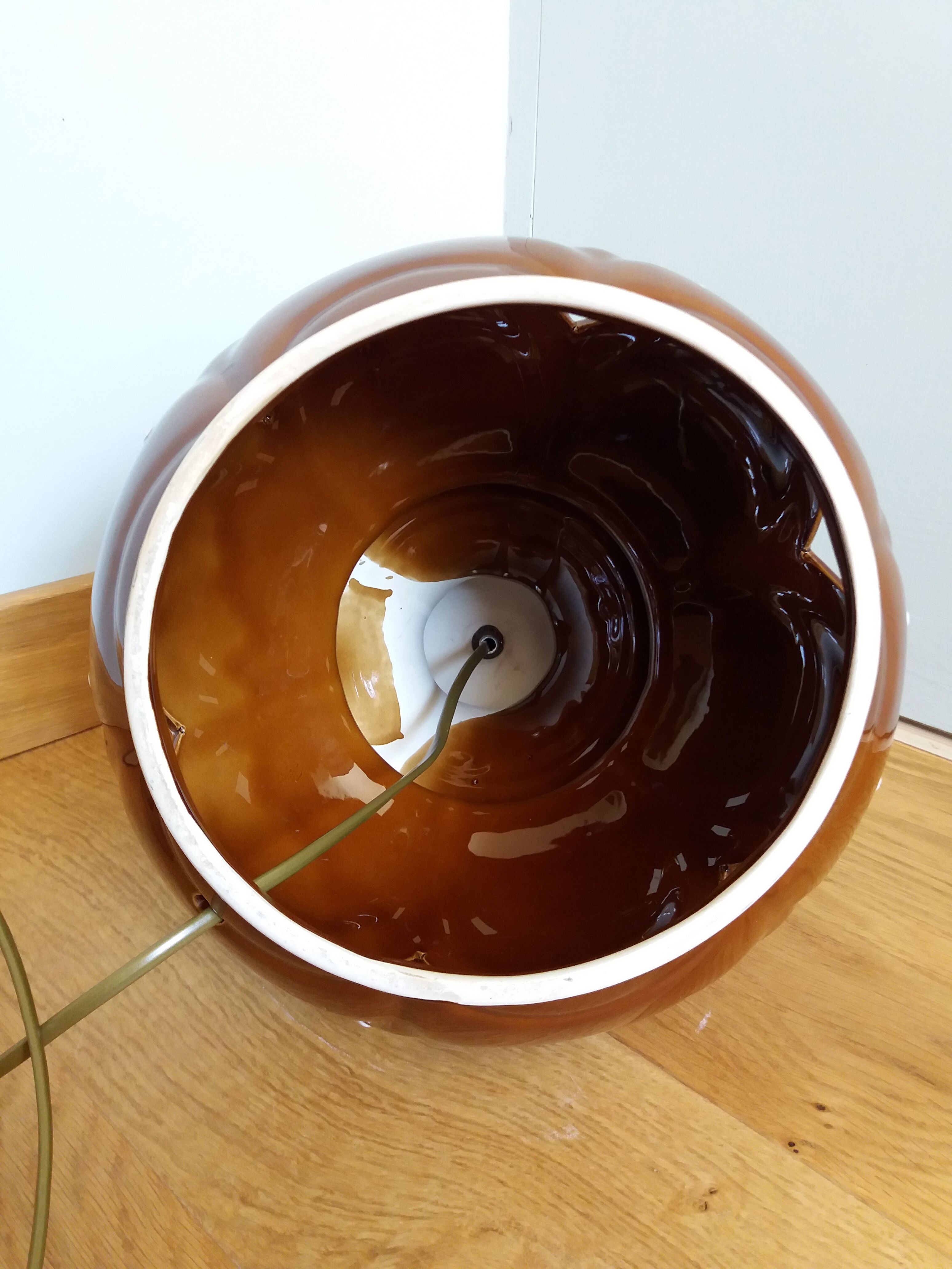 Ceramic lamp fat lava