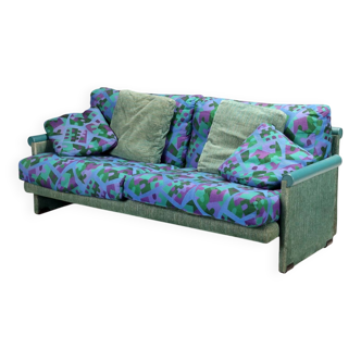 Canapé vintage 2 places, coussins en tissu à motifs fantaisie, modèle original des années 1980