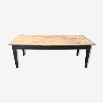 Farmhouse table in oak and poplar black patinated base and waxed wood top