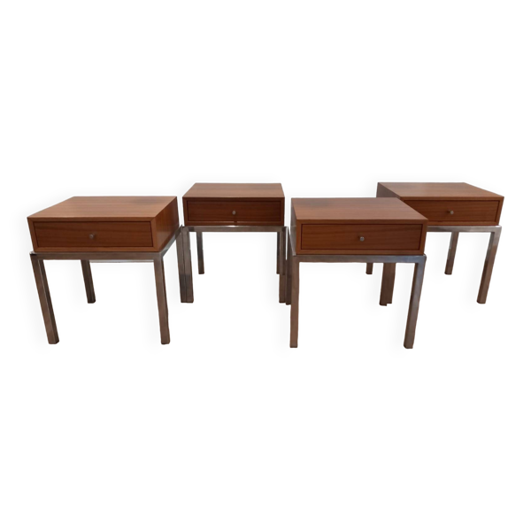 Tables de chevet 4 pièces années 70 Italie