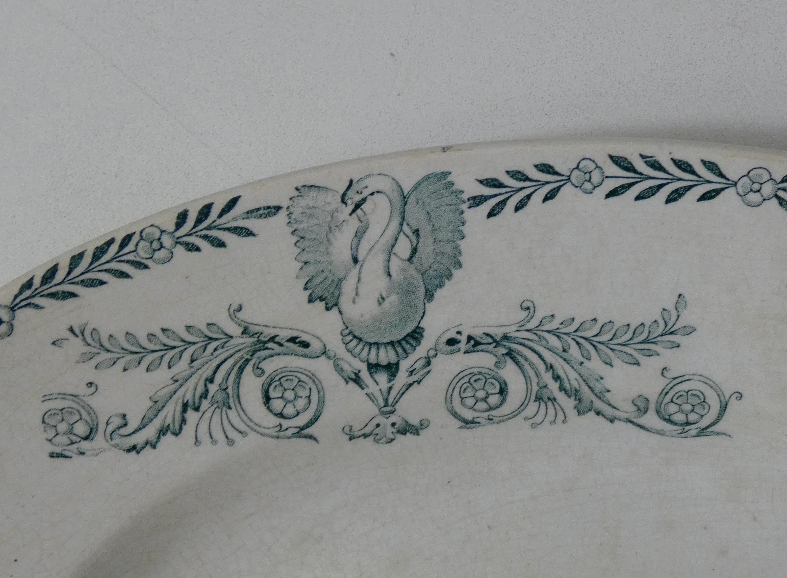 Oval dish iron earth compiegne