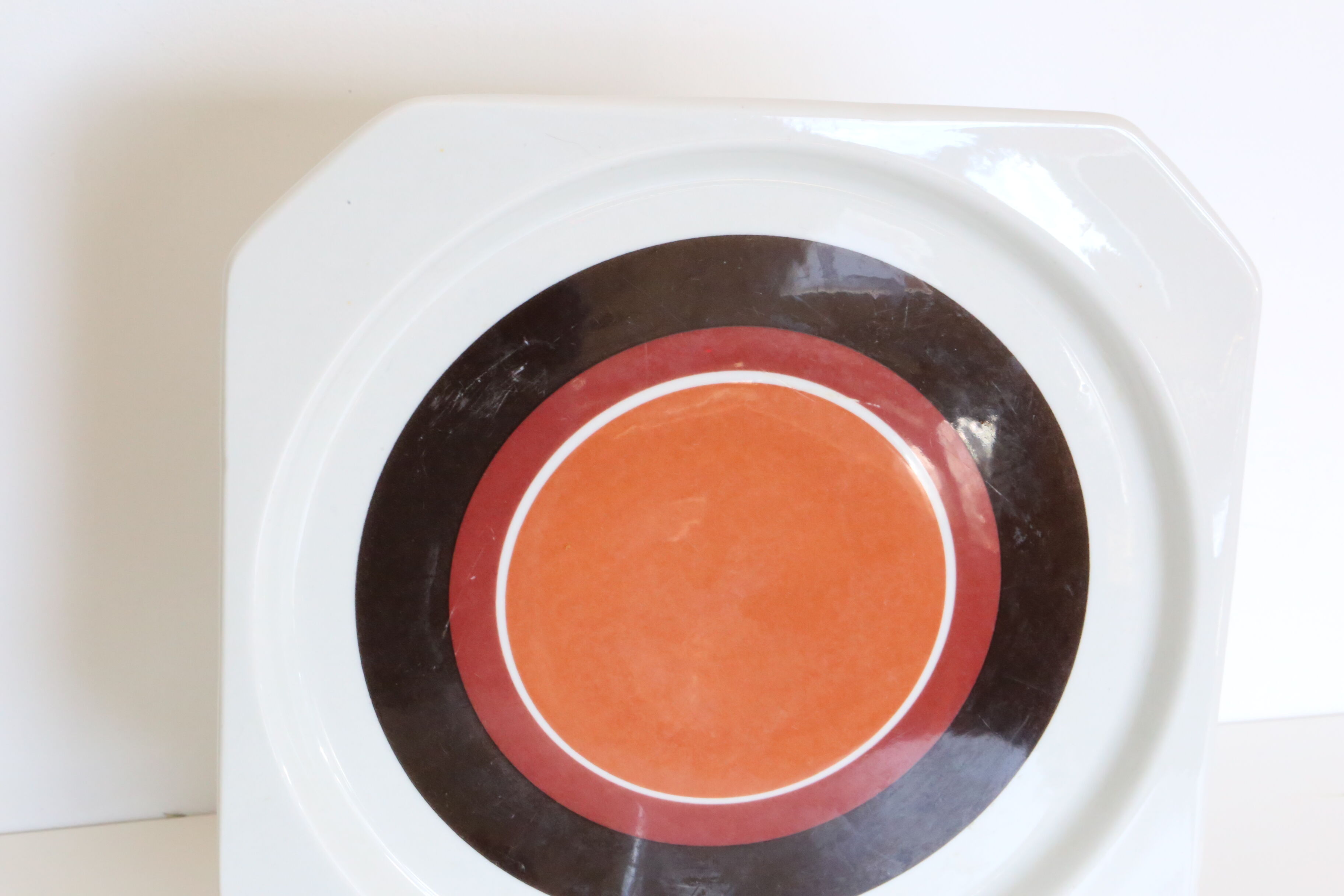 Villeroy and Boch dessert plates Avant-Garde range