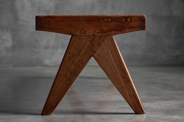 Banc à lattes en teck massif de Pierre Jeanneret, Inde, années 1950