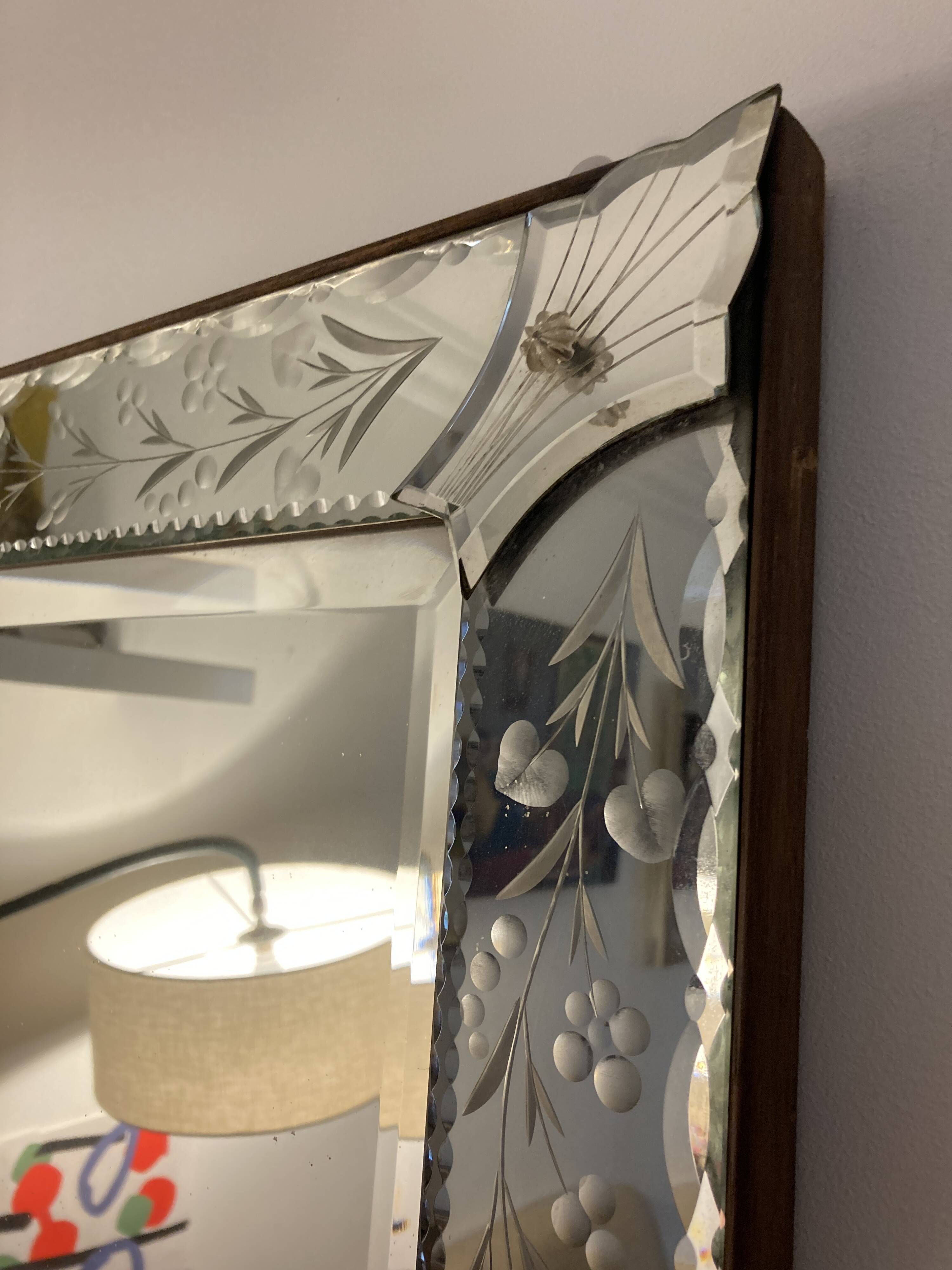 Venetian mirror with a close frame from the 1950s
