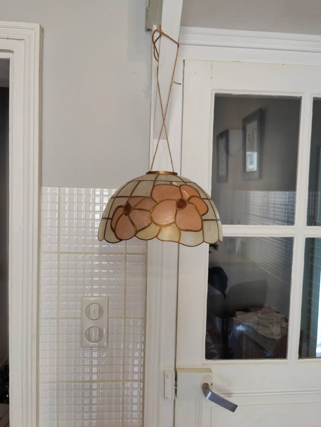 Suspension nacre et laiton