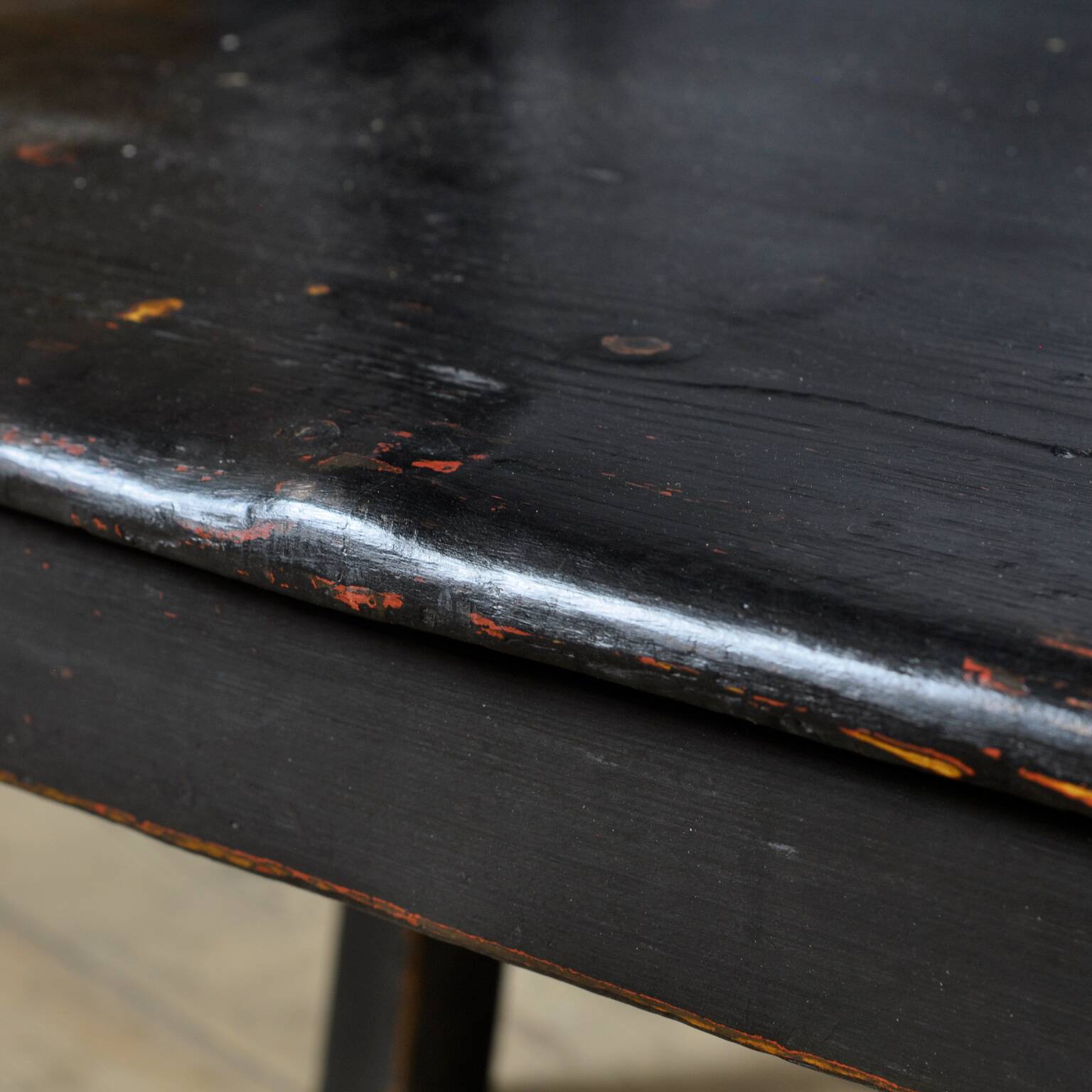 Antique pine bench, 1920s