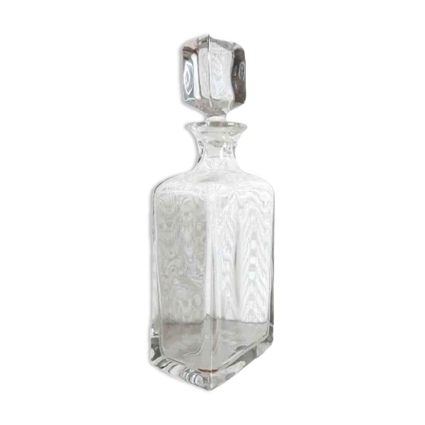 Whisky decanter with flat cap