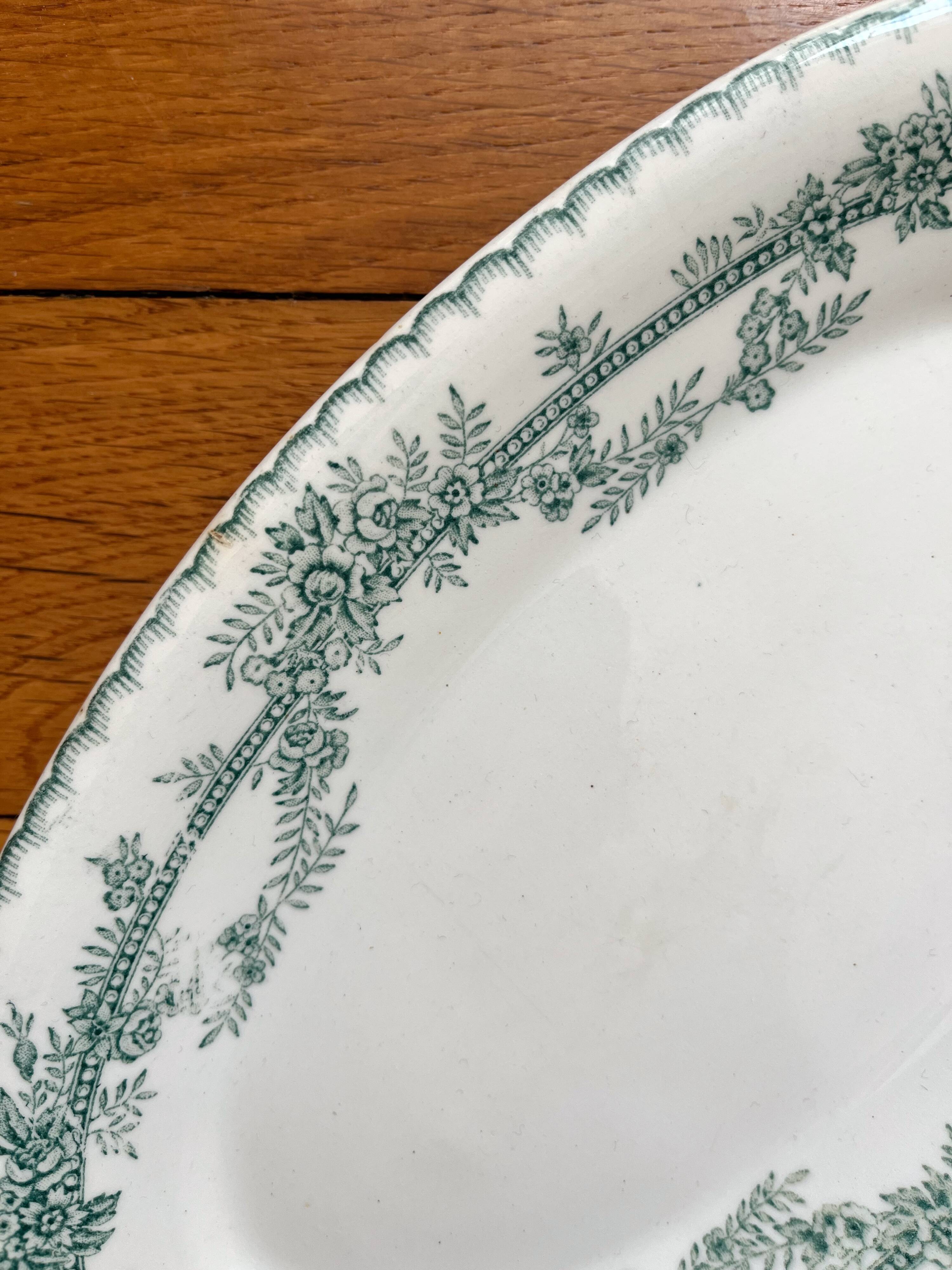 Iron earth ravier green floral décor