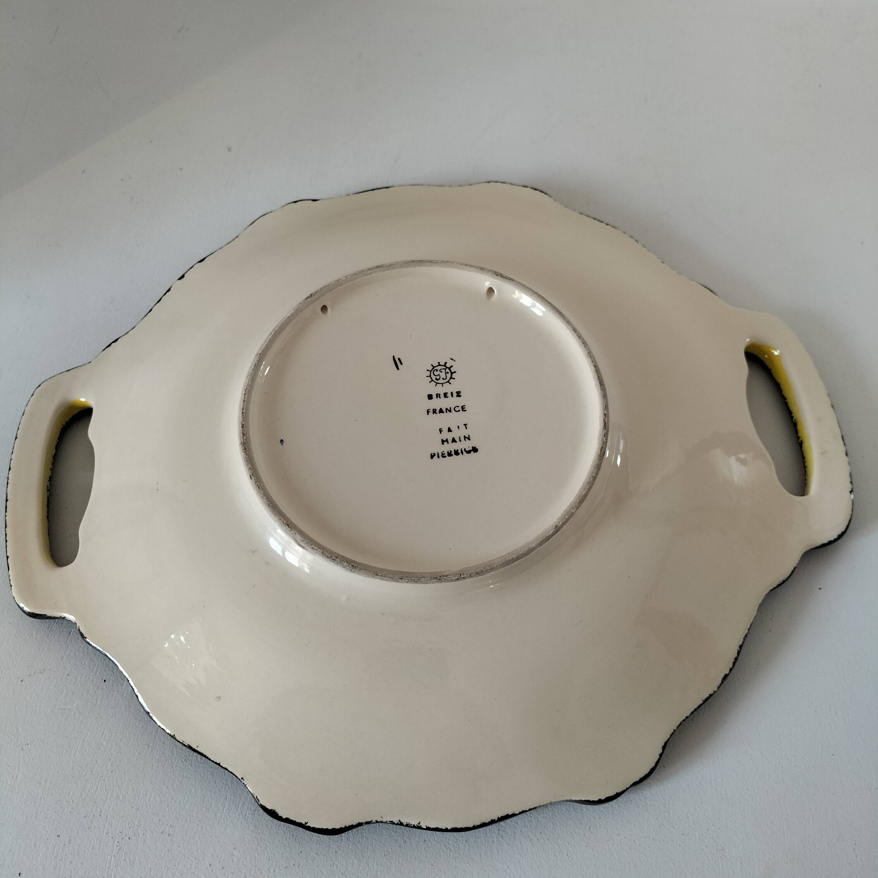 Dish with nses Gabriel Fourmaintraux